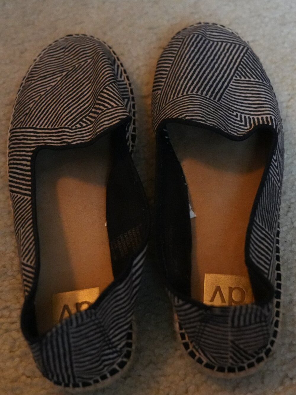 DV by Dolce Vita Black White Striped Geometric Smoking Slipper Espadrilles Size9